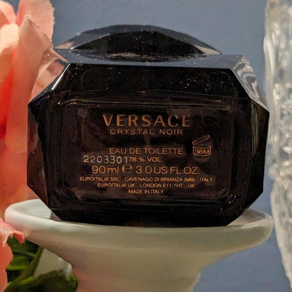 Versace - Picture 4 of 5